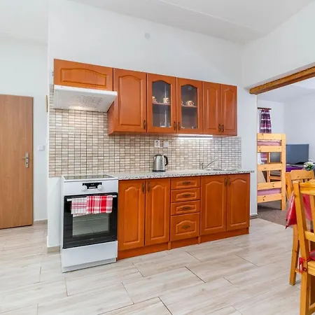 Za Rekou *