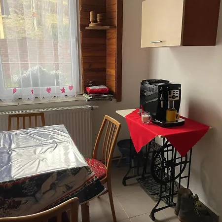Apartman Za Rekou Mladé Buky